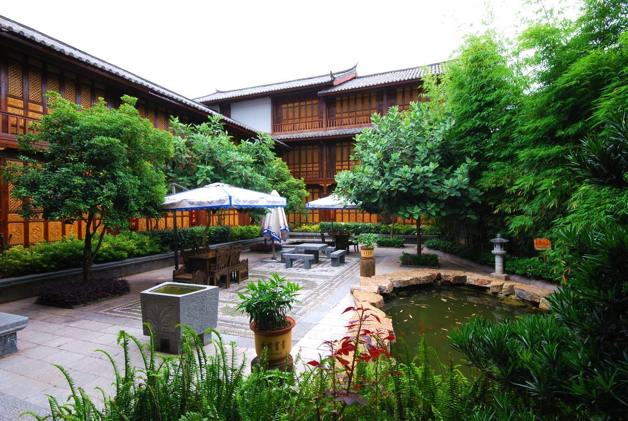 Lijiang Jinfu Hotel Екстер'єр фото